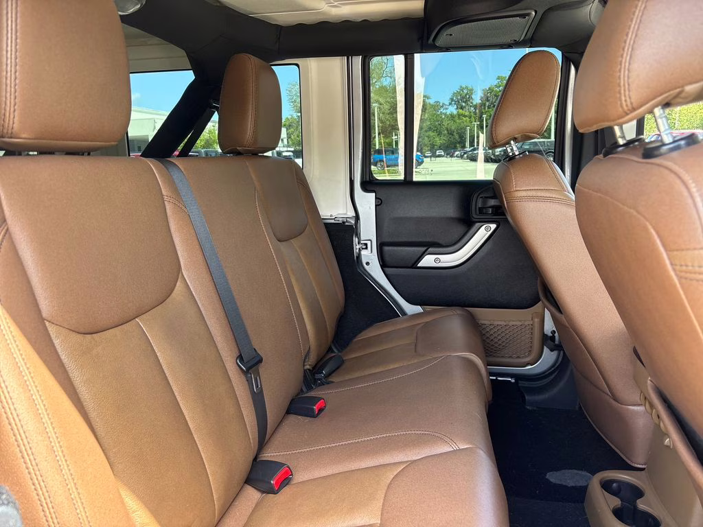 2016 Billet Silver Metallic Clearcoat Jeep Wrangler Unlimited Sahara 4X4 SUV