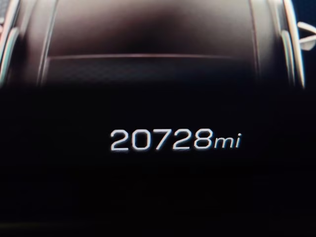 2025 Sterling Metallic GMC Acadia Denali AWD SUV