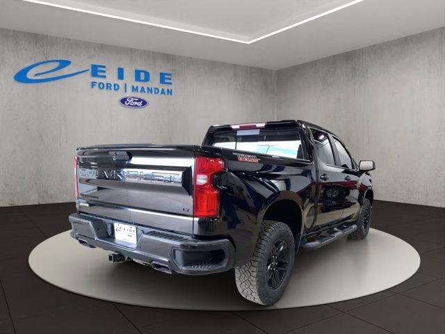 2020 Black Chevrolet Silverado 1500 LT Trail Boss 4X4 Truck