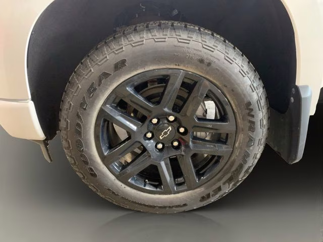 2024 Summit White Chevrolet Silverado 1500 RST 4X4 Truck