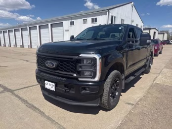 2023 Agate Black Metallic Ford Super Duty F-250 SRW LARIAT 4X4 Truck