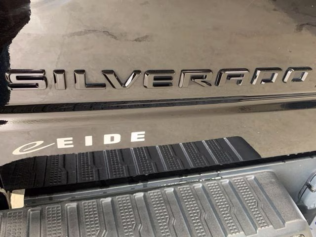 2020 Black Chevrolet Silverado 1500 LT Trail Boss 4X4 Truck