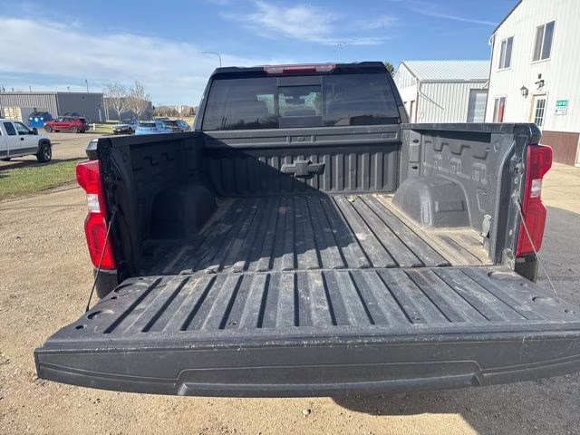 2020 Black Chevrolet Silverado 1500 LT Trail Boss 4X4 Truck