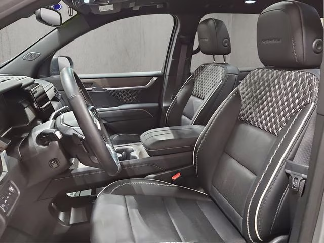 2025 Sterling Metallic GMC Acadia Denali AWD SUV