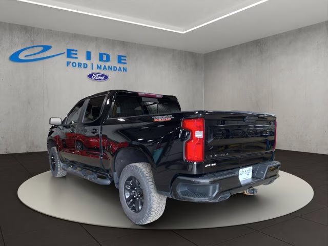 2020 Black Chevrolet Silverado 1500 LT Trail Boss 4X4 Truck