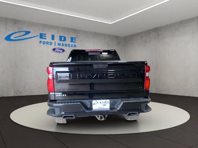 2020 Black Chevrolet Silverado 1500 LT Trail Boss 4X4 Truck