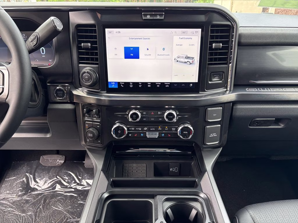 2026 Avalanche Ford Super Duty F-250 SRW Lariat 4X4 Truck