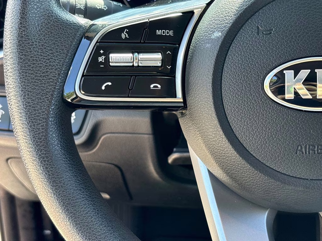 2021 Clear White Kia Forte FE FWD Sedan