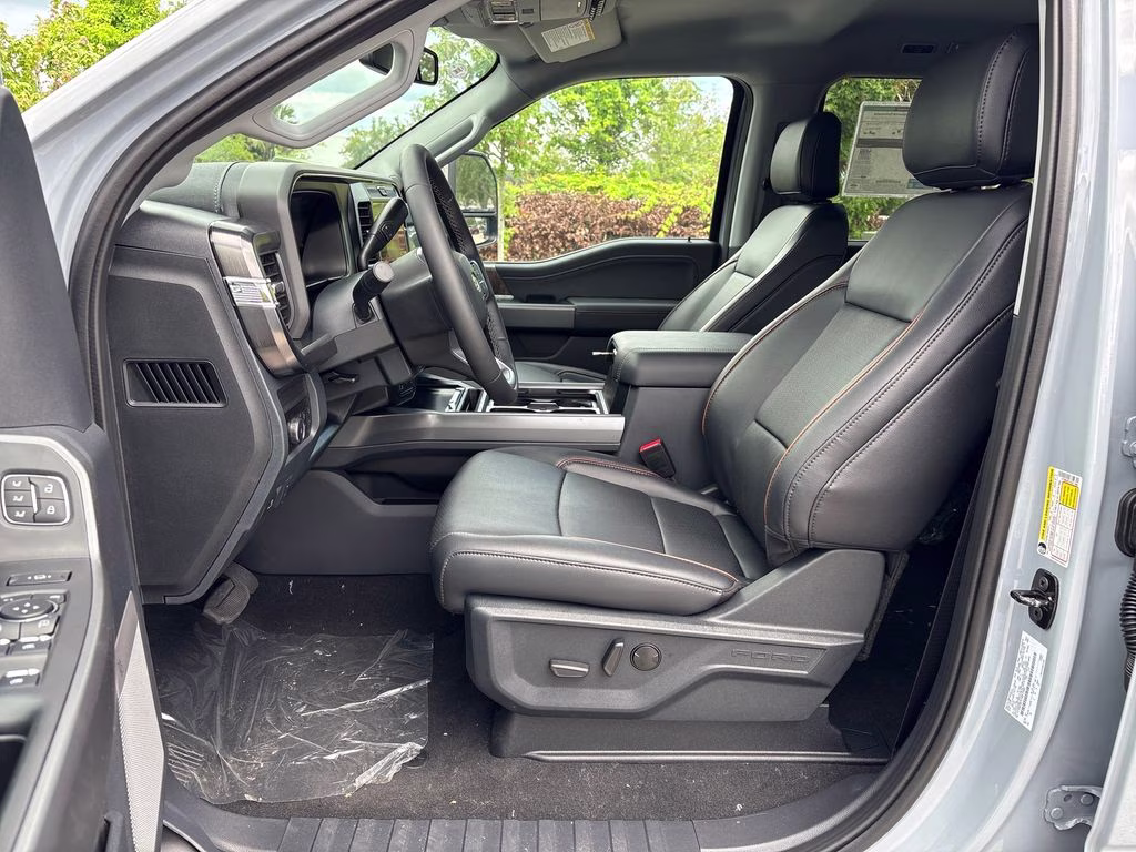 2026 Glacier Gray Metallic Tri-Coat Ford Super Duty F-250 SRW Lariat 4X4 Truck