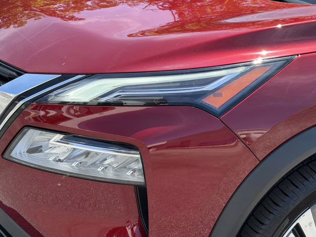 2022 Scarlet Ember Tintcoat Nissan Rogue Platinum FWD SUV