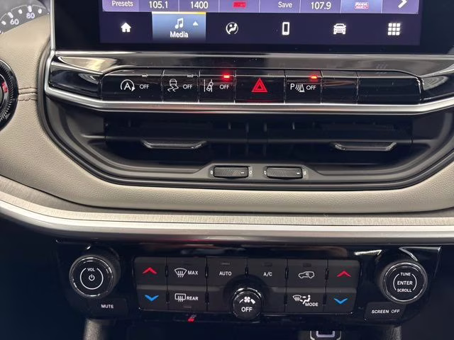 2026 Red Hot Pearlcoat Jeep Compass Limited 4X4 SUV