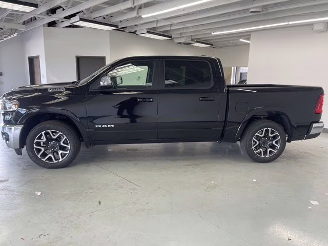 2026 Diamond Black Crystal Pearlcoat Ram 1500 Laramie 4X4 Truck
