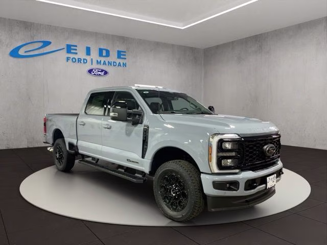 2026 Gray Ford Super Duty F-350 SRW Lariat 4X4 Truck