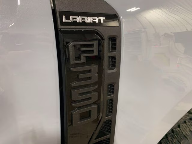 2026 Gray Ford Super Duty F-350 SRW Lariat 4X4 Truck