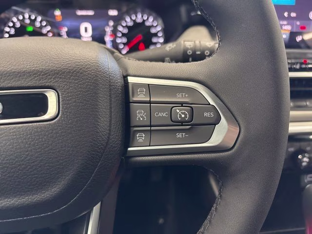 2026 Bright White Clearcoat Jeep Compass Limited 4X4 SUV