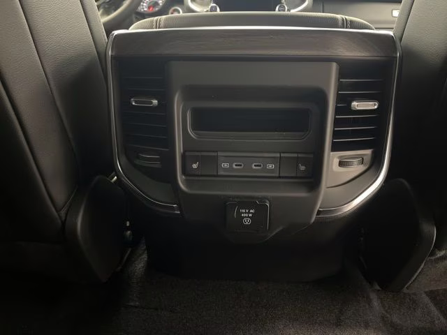 2026 Diamond Black Crystal Pearlcoat Ram 1500 Laramie 4X4 Truck