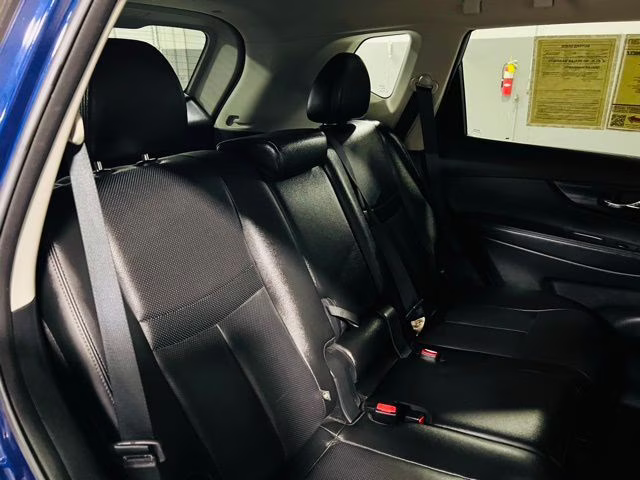 2018 Caspian Blue Nissan Rogue SL AWD SUV