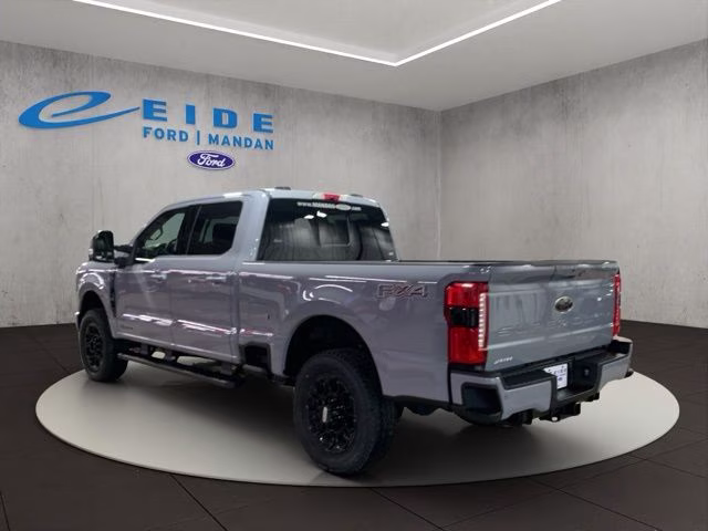 2026 Glacier Gray Metallic Tri-Coat Ford Super Duty F-350 SRW Lariat Black Appearance 4X4 Truck