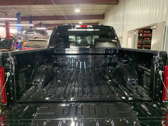 2026 Agate Black Metallic Ford F-150 XLT Black Appearance 4X4 Truck