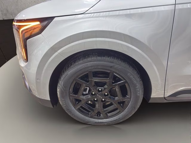 2026 Ceramic Silver Kia Carnival SX Prestige FWD Van