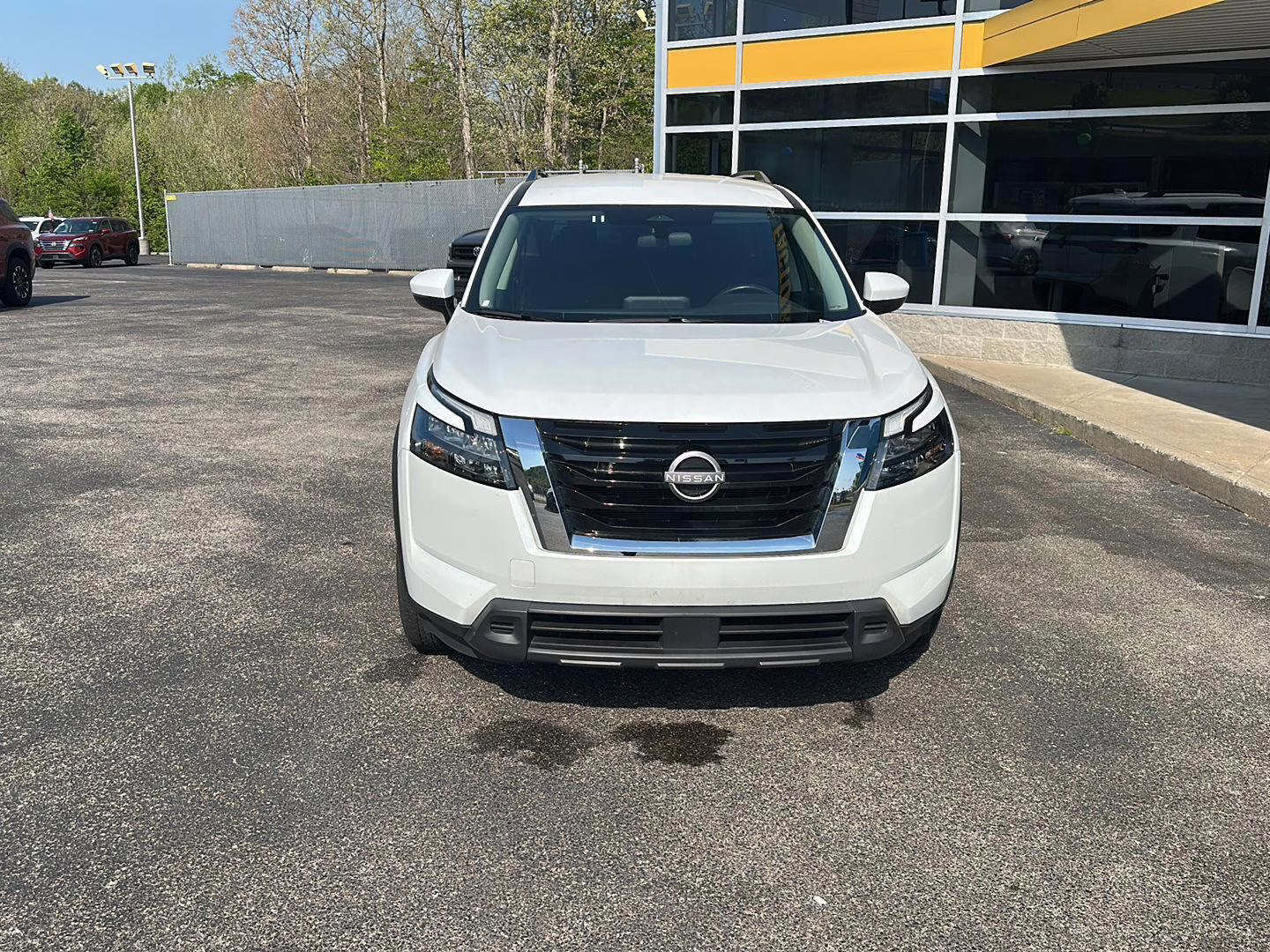 2025 SILVER Nissan PATHFINDER SV 4WD