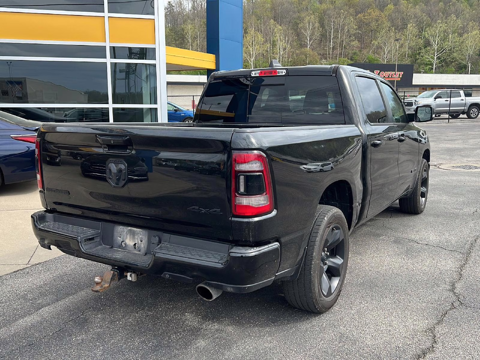 2019 Diamond Black Crystal Pearlcoat Ram 1500 Big Horn/Lone Star 4X4 Truck