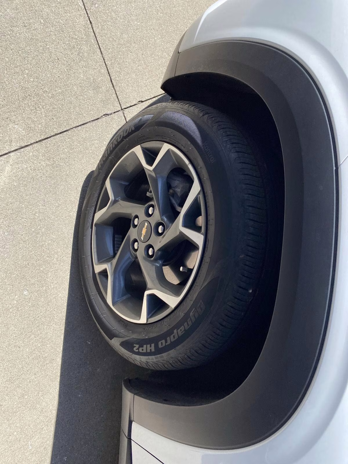 2024 Summit White Chevrolet Trax LT FWD SUV