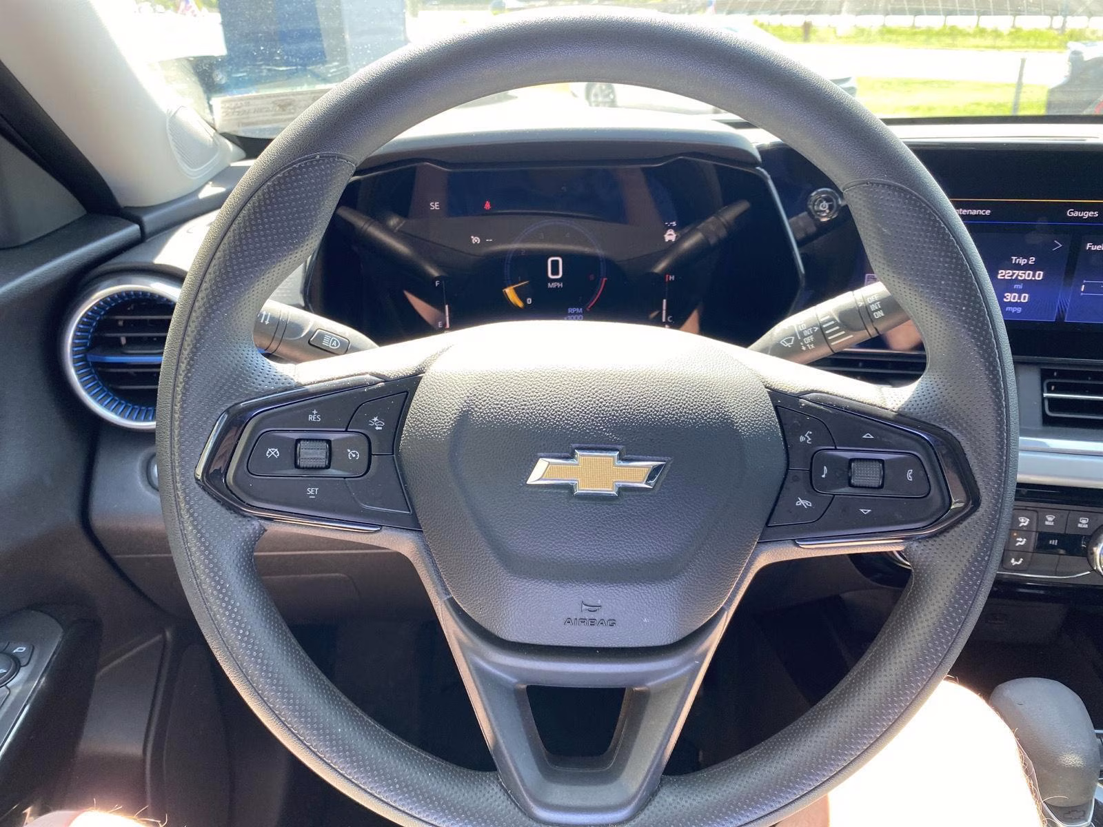 2024 Summit White Chevrolet Trax LT FWD SUV