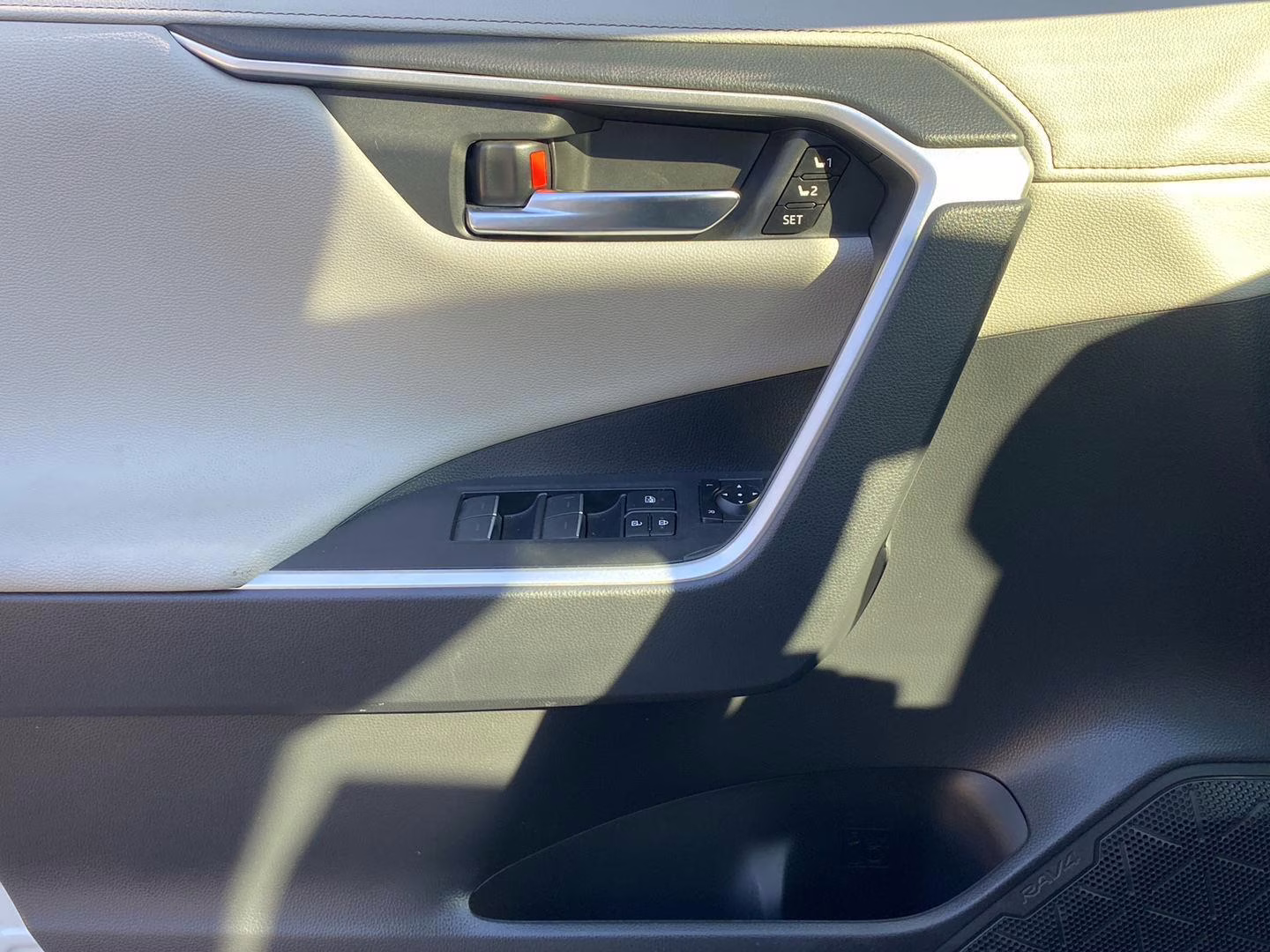 2022 Blizzard Pearl Toyota RAV4 Hybrid Limited AWD SUV