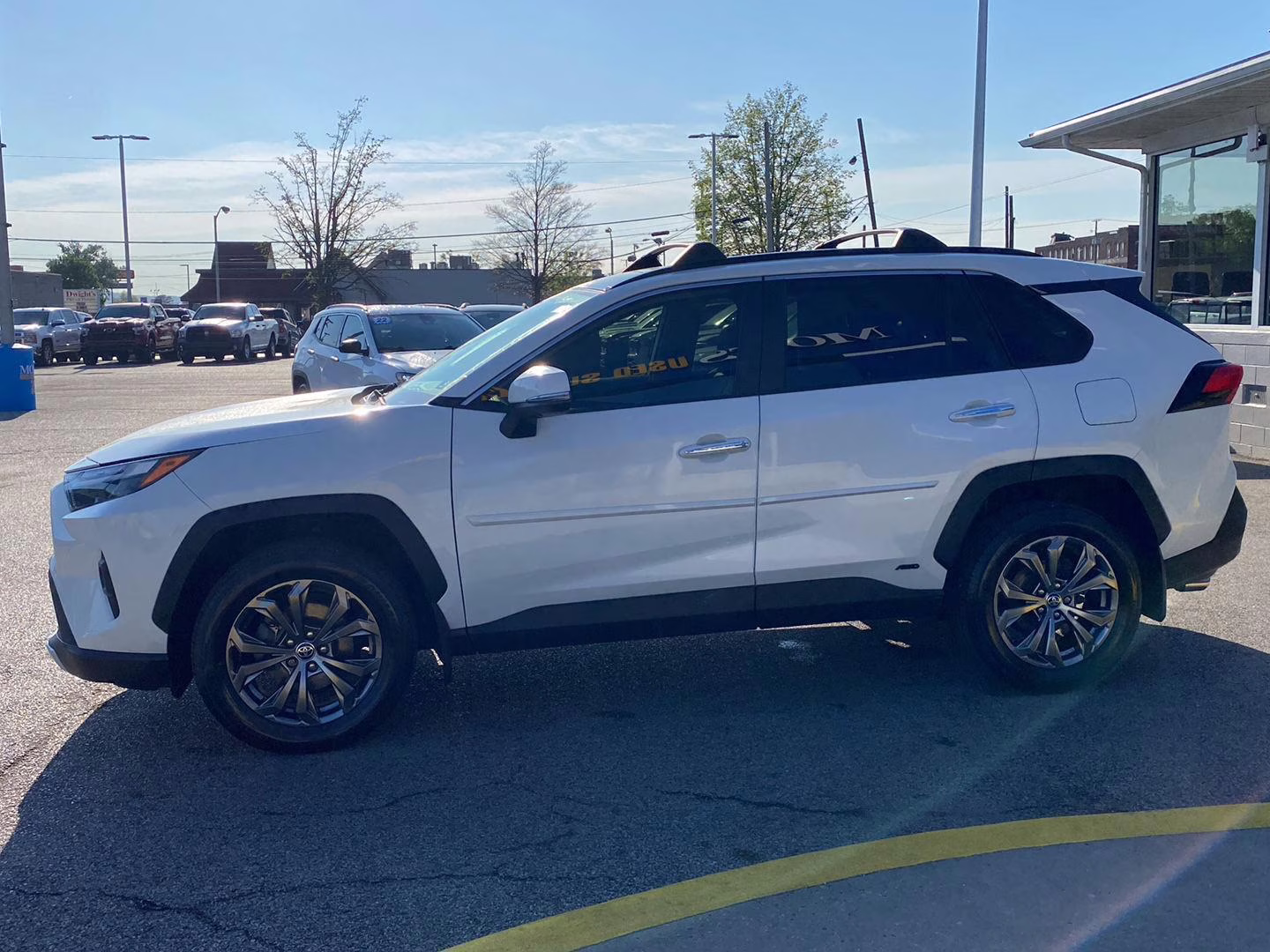 2022 Blizzard Pearl Toyota RAV4 Hybrid Limited AWD SUV