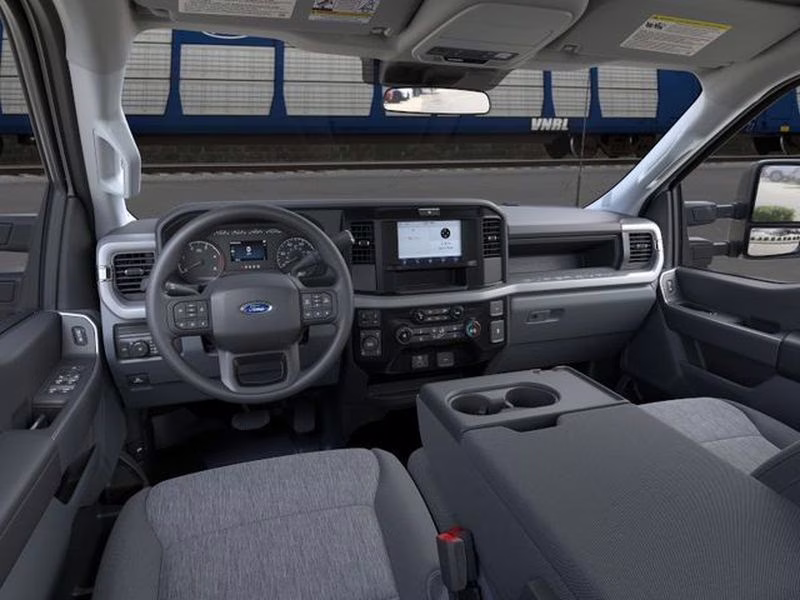 2026 Oxford White Ford Super Duty F-250 SRW XL 4X4 Truck