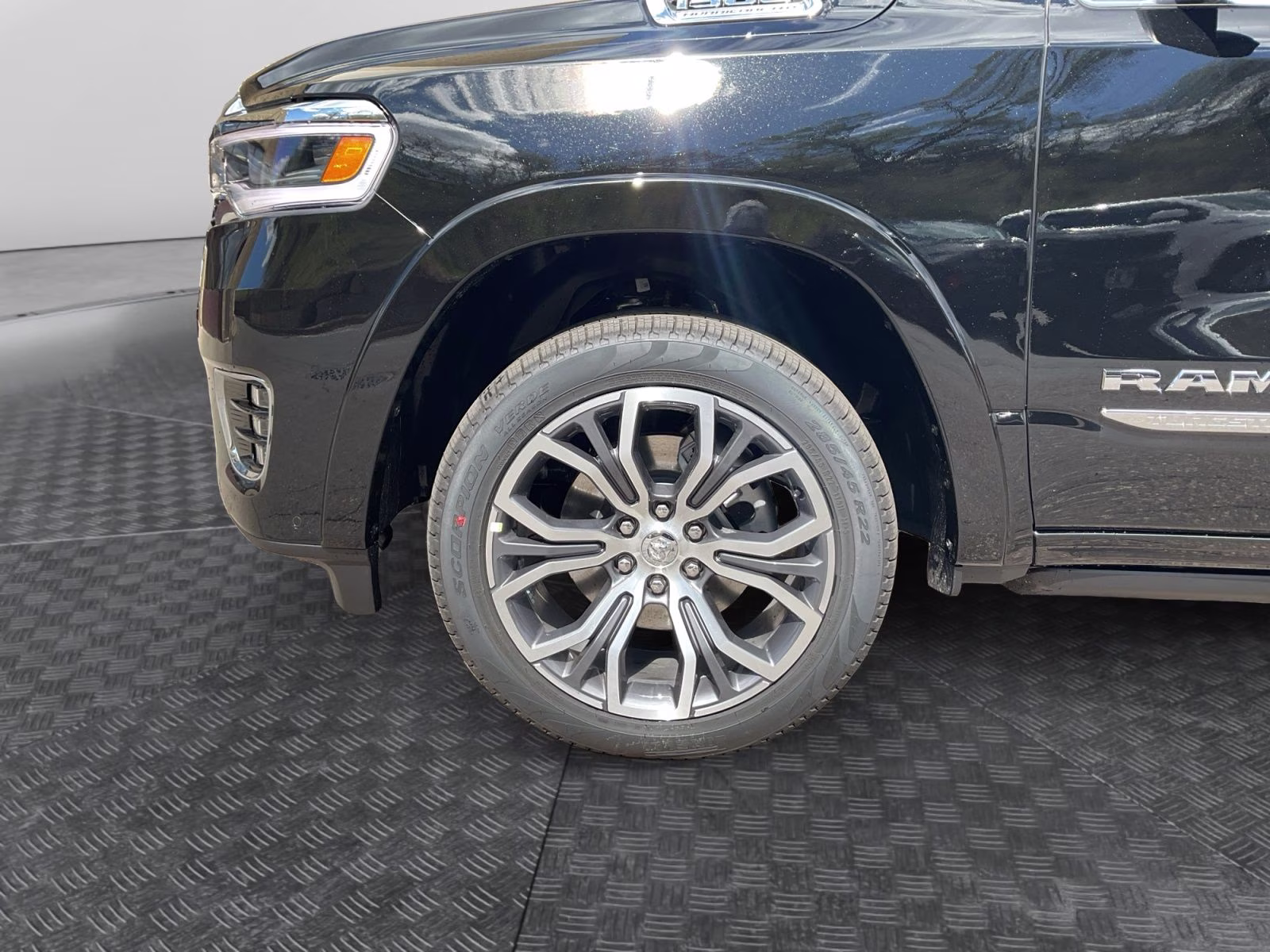 2026 Diamond Black Crystal Pearlcoat Ram 1500 Tungsten 4X4 Truck