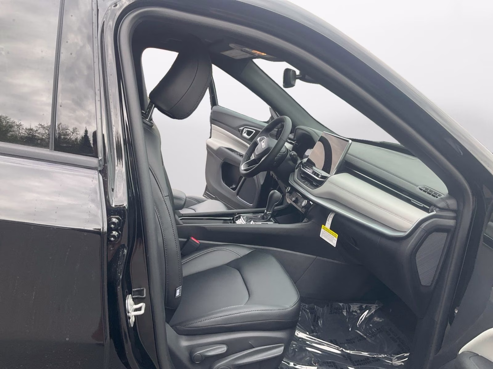 2026 Diamond Black Crystal Pearlcoat Jeep Compass Limited 4X4 SUV