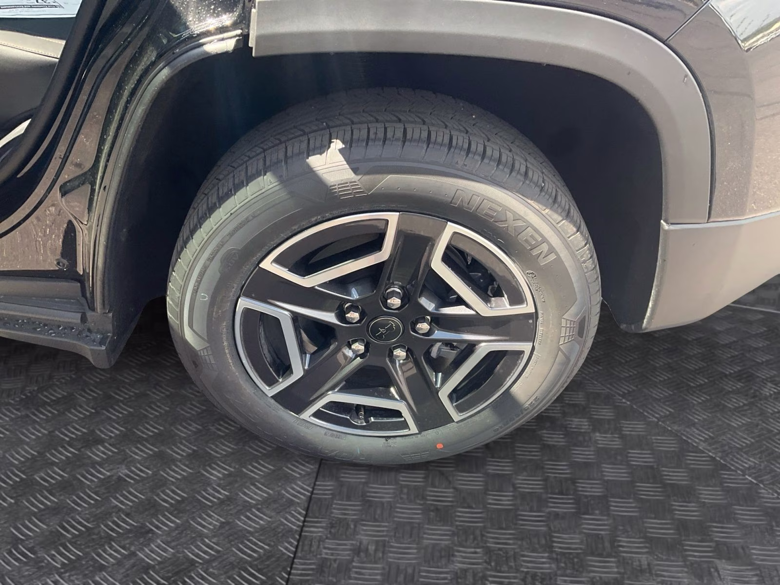 2026 Diamond Black Crystal Pearlcoat Jeep Cherokee Limited 4X4 SUV