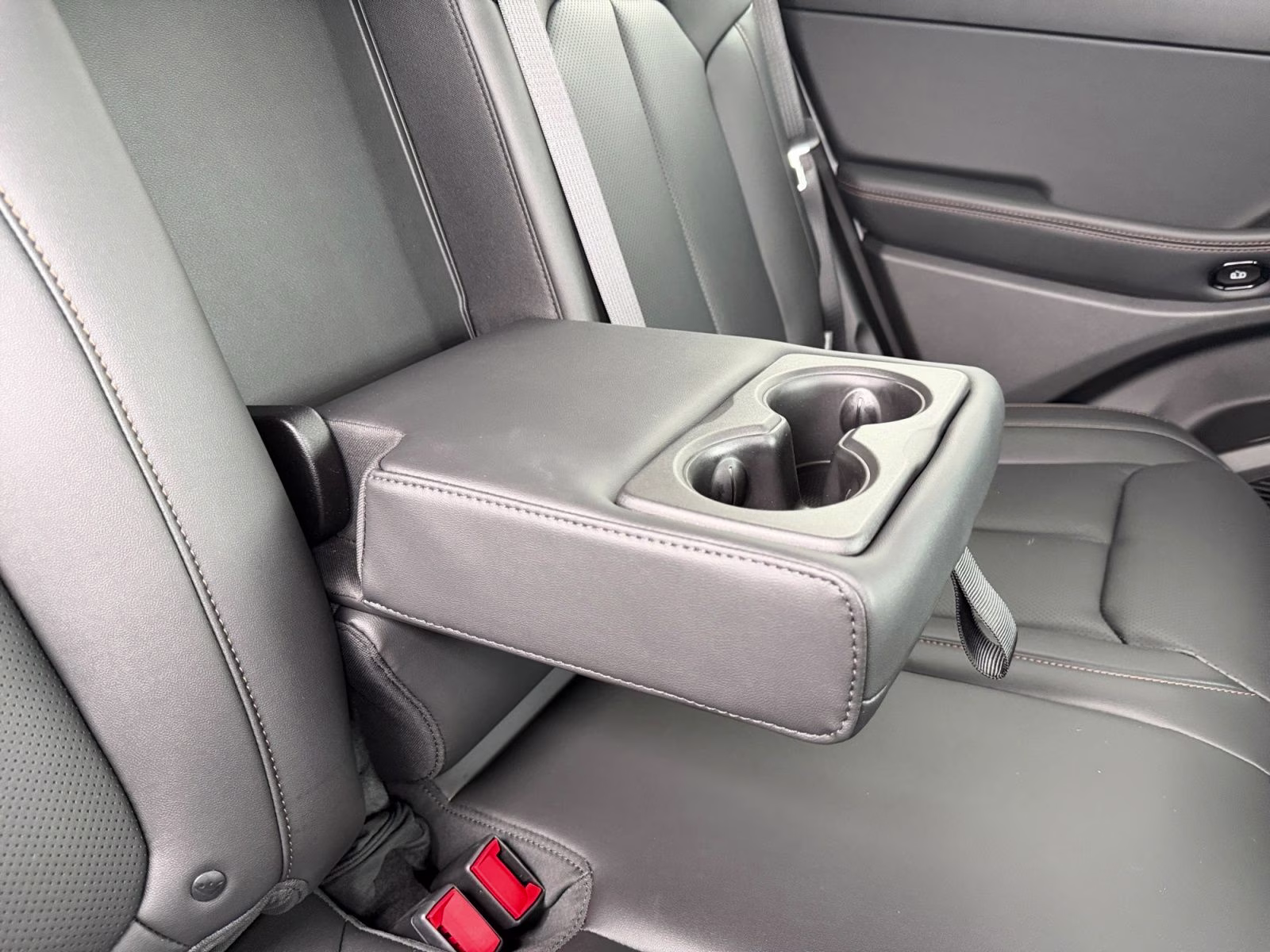 2026 Silver Zynith Clearcoat Jeep Cherokee Limited 4X4 SUV
