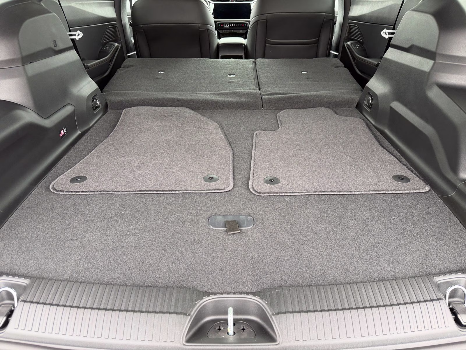 2026 Silver Zynith Clearcoat Jeep Cherokee Limited 4X4 SUV