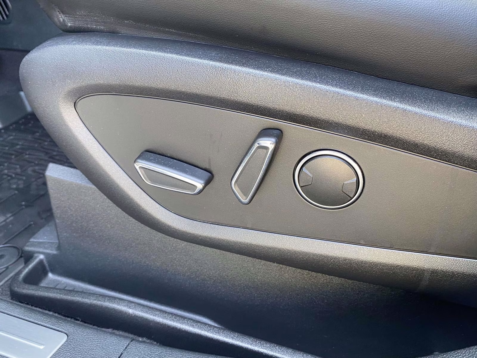 2023 Radiance Metallic Lincoln Nautilus Reserve AWD SUV