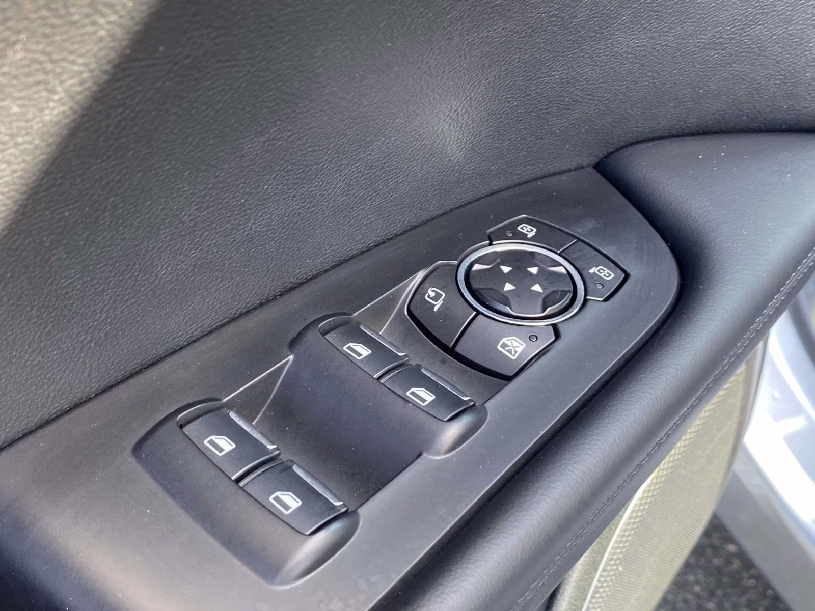 2023 Radiance Metallic Lincoln Nautilus Reserve AWD SUV