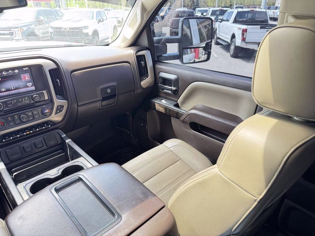 2015 Summit White GMC Sierra 2500HD Denali 4X4 Truck