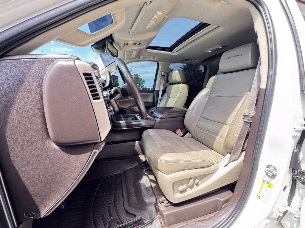 2015 Summit White GMC Sierra 2500HD Denali 4X4 Truck