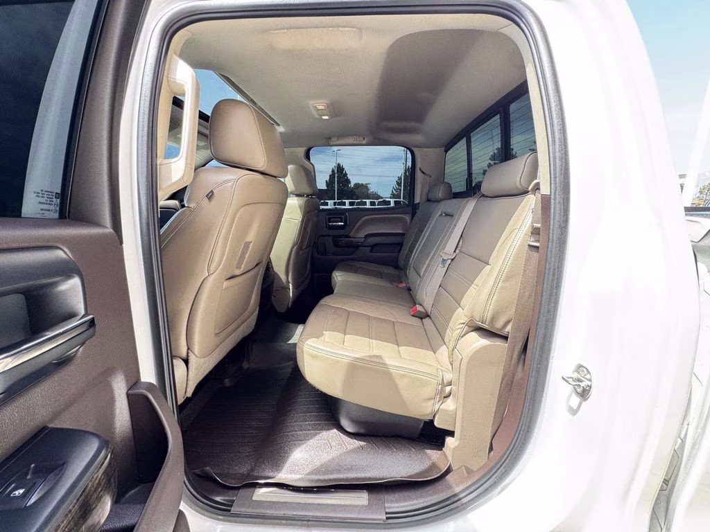 2015 Summit White GMC Sierra 2500HD Denali 4X4 Truck