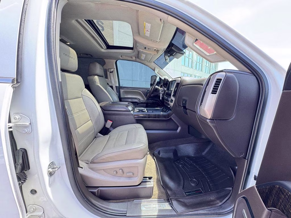 2015 Summit White GMC Sierra 2500HD Denali 4X4 Truck