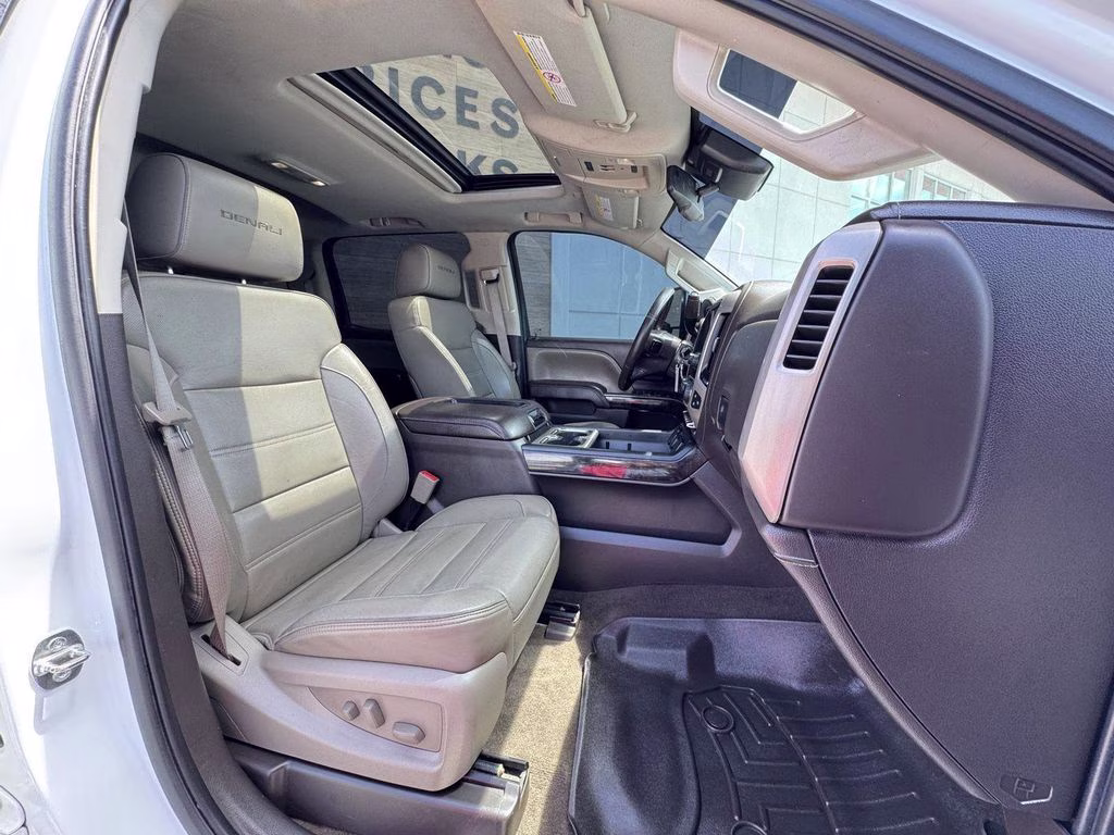 2015 Summit White GMC Sierra 2500HD Denali 4X4 Truck