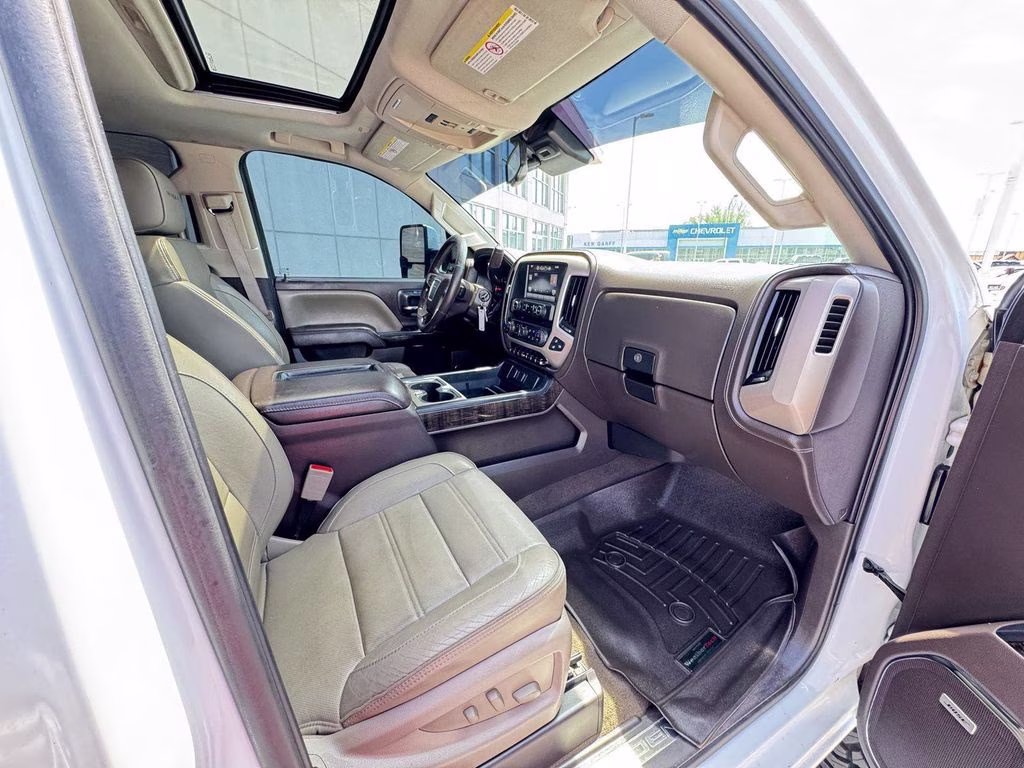 2015 Summit White GMC Sierra 2500HD Denali 4X4 Truck
