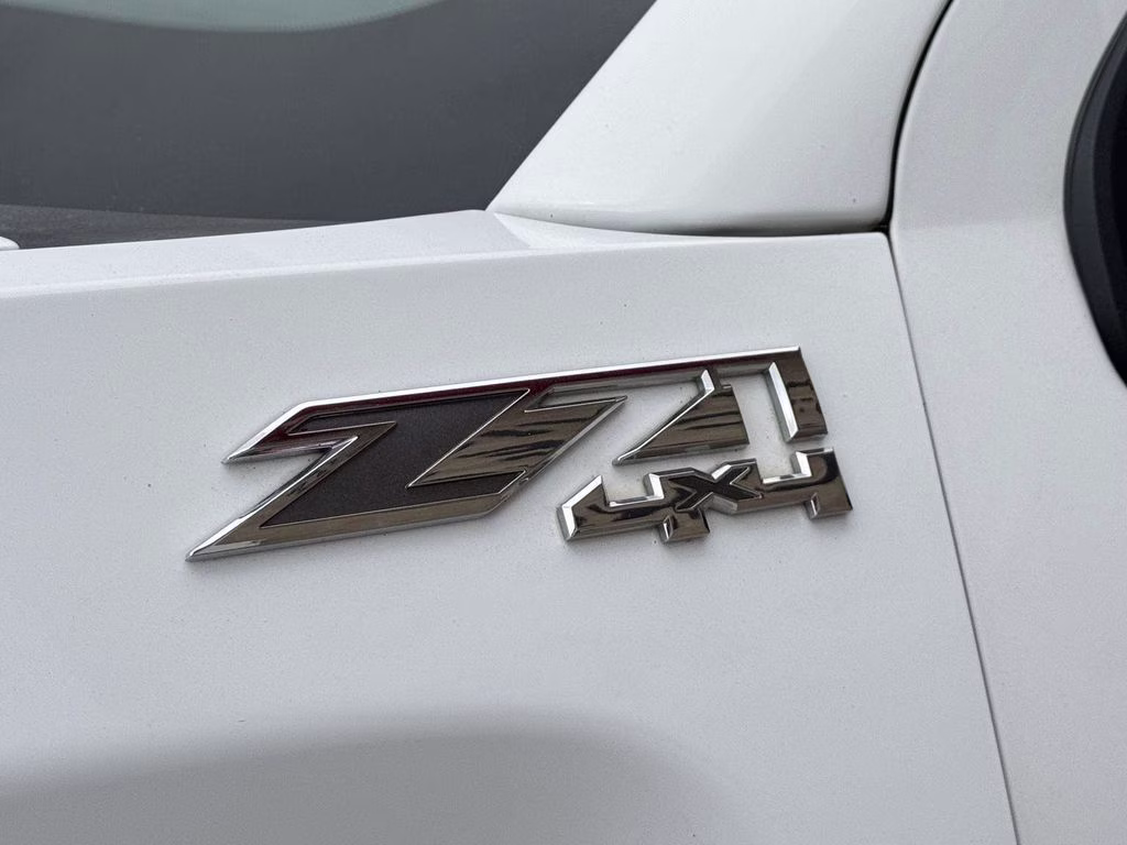 2015 Summit White GMC Sierra 1500 SLT 4X4 Truck