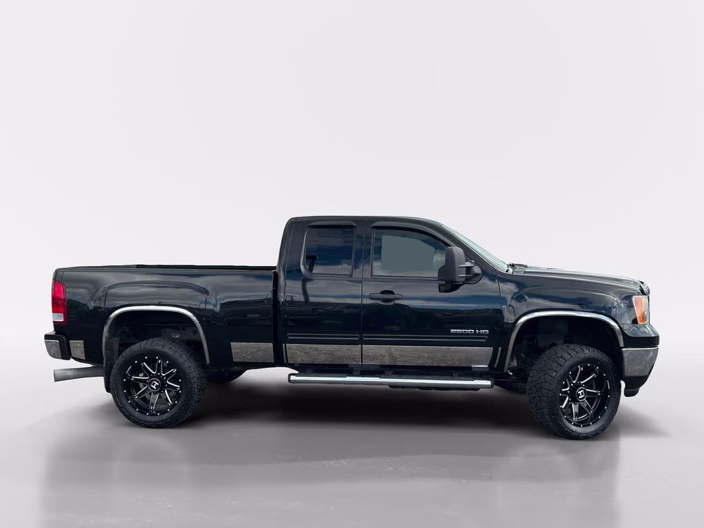 2011 Black GMC Sierra 2500HD SLE 4X4 Truck