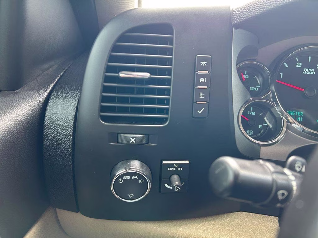 2011 Black GMC Sierra 2500HD SLE 4X4 Truck