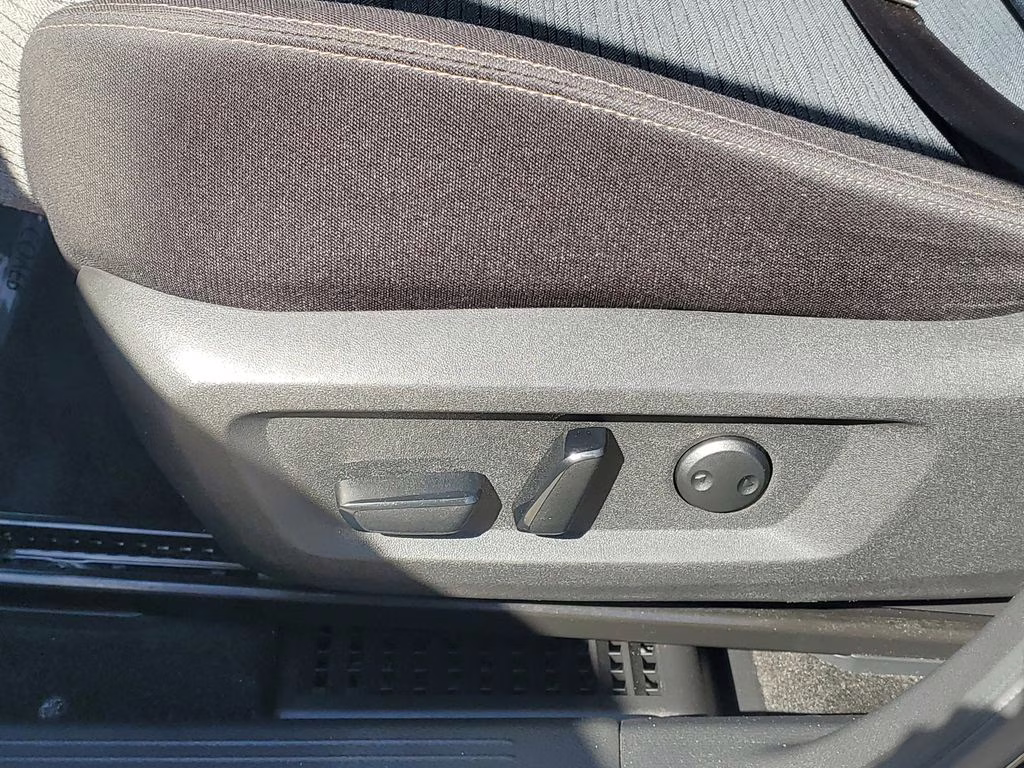 2023 Super Black Nissan Rogue SV FWD SUV