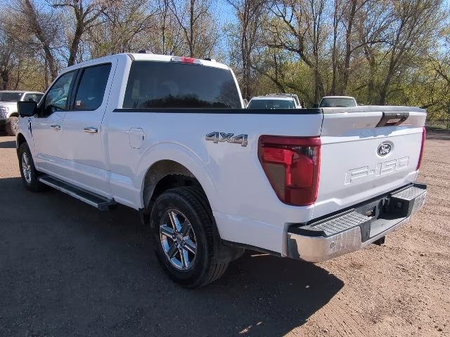 2024 Oxford White Ford F-150 XLT 4X4 Truck