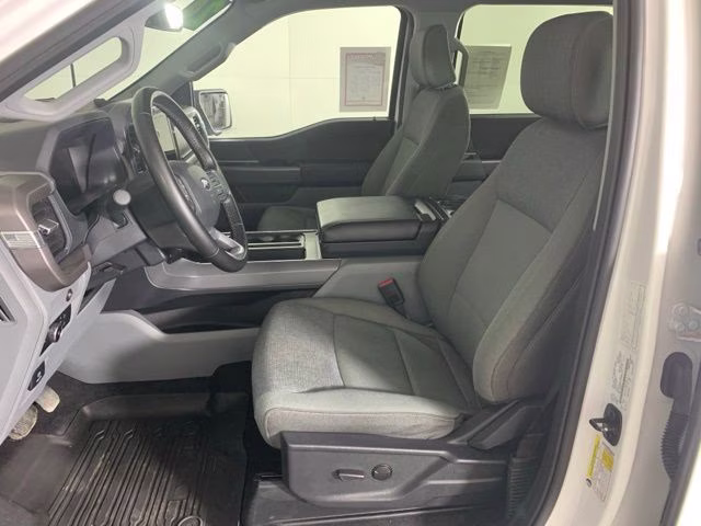 2024 Oxford White Ford F-150 XLT 4X4 Truck